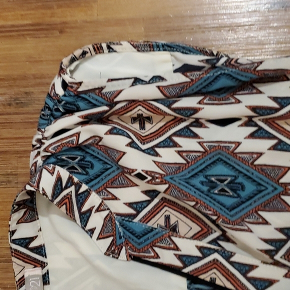 Women's Romper - Picture 4 of 7